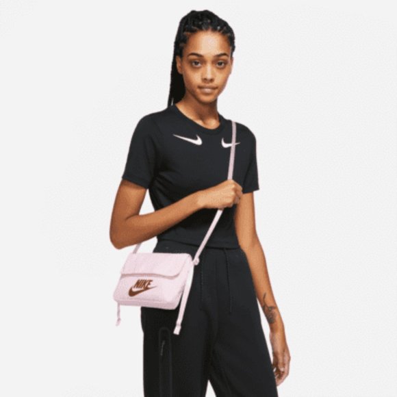Nike Handbags - Nike Sportswear Women's Futura 365 Crossbody Bag (3L)